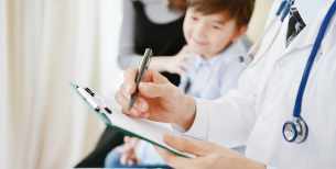 若有需要，提供後續 門診或專科建議